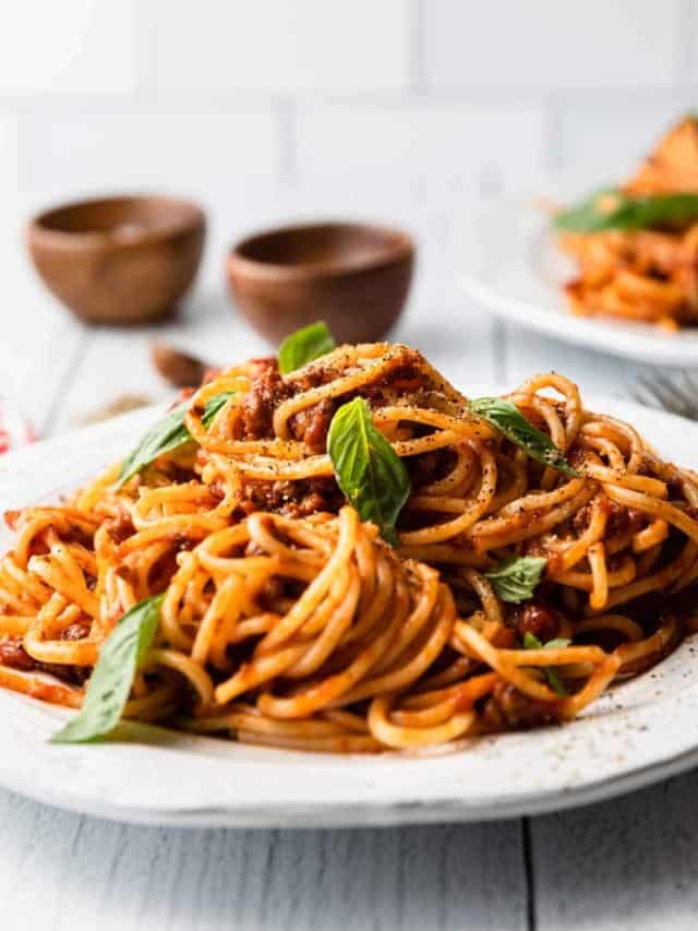 Slow Cooker Meat Sauce The Travel Palate