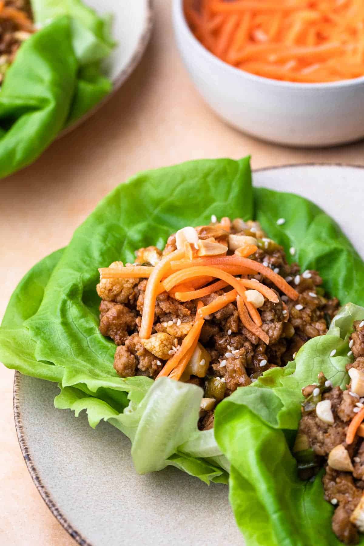 lettuce wrap with carrots