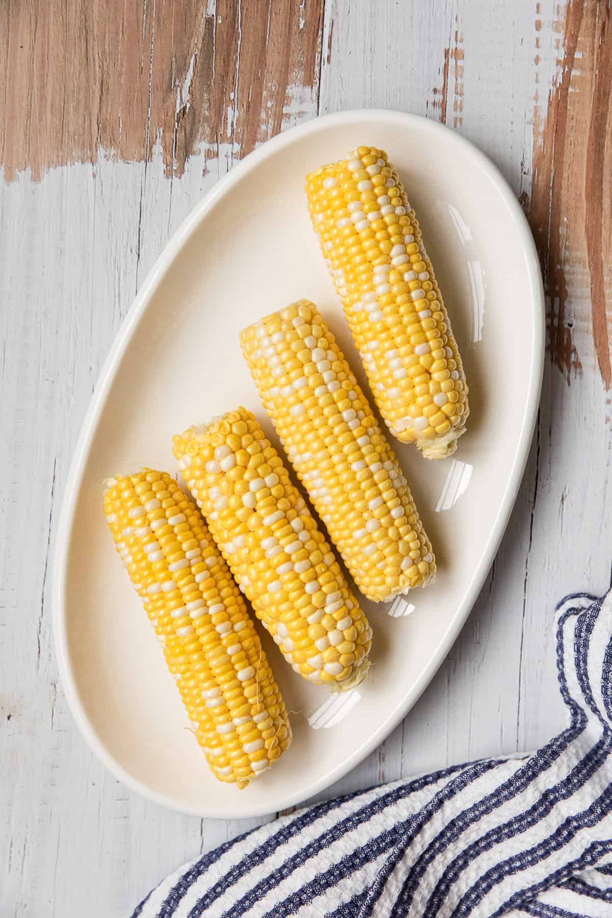 fresh corn on the cob uncooked