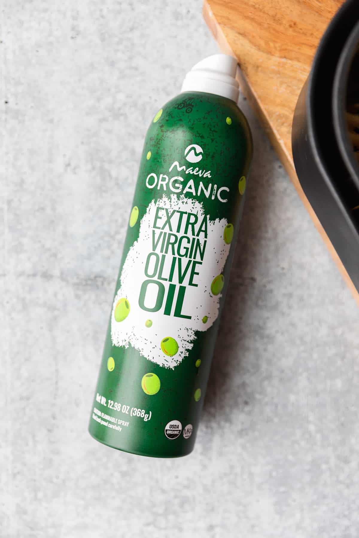 a can of extra virgin olive oil spray