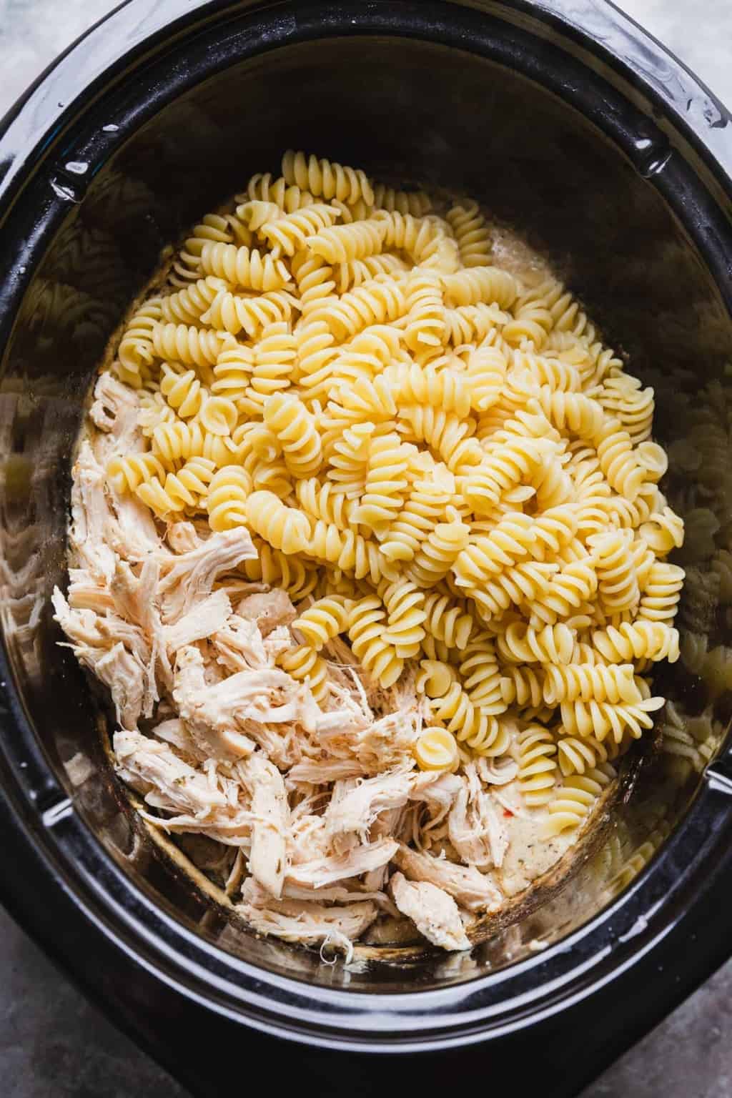Crockpot Garlic Parmesan Chicken Pasta The Travel Palate