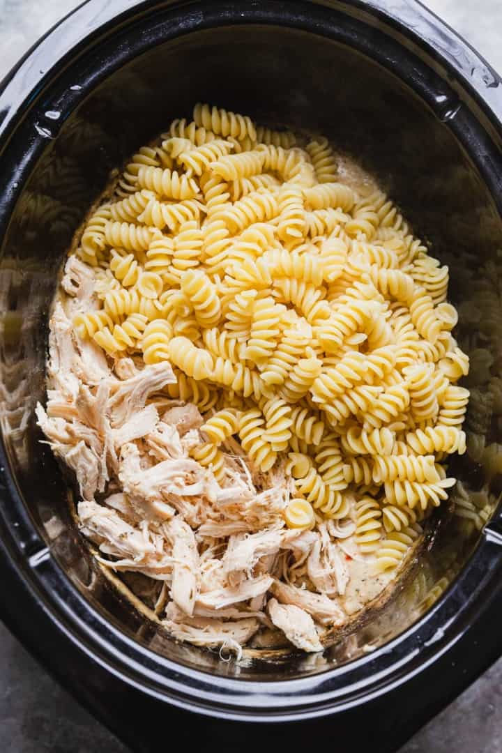 Crockpot Garlic Parmesan Chicken Pasta The Travel Palate