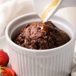 The chocolate baked oats for one after baking with maple syrup.