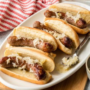 featured image of air fryer brats