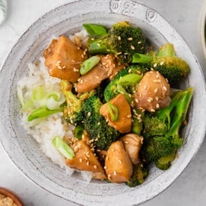 instant pot chicken and broccoli from The Travel Palate.com