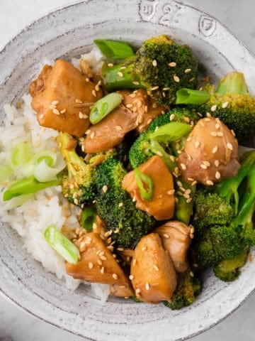 instant pot chicken and broccoli from The Travel Palate.com