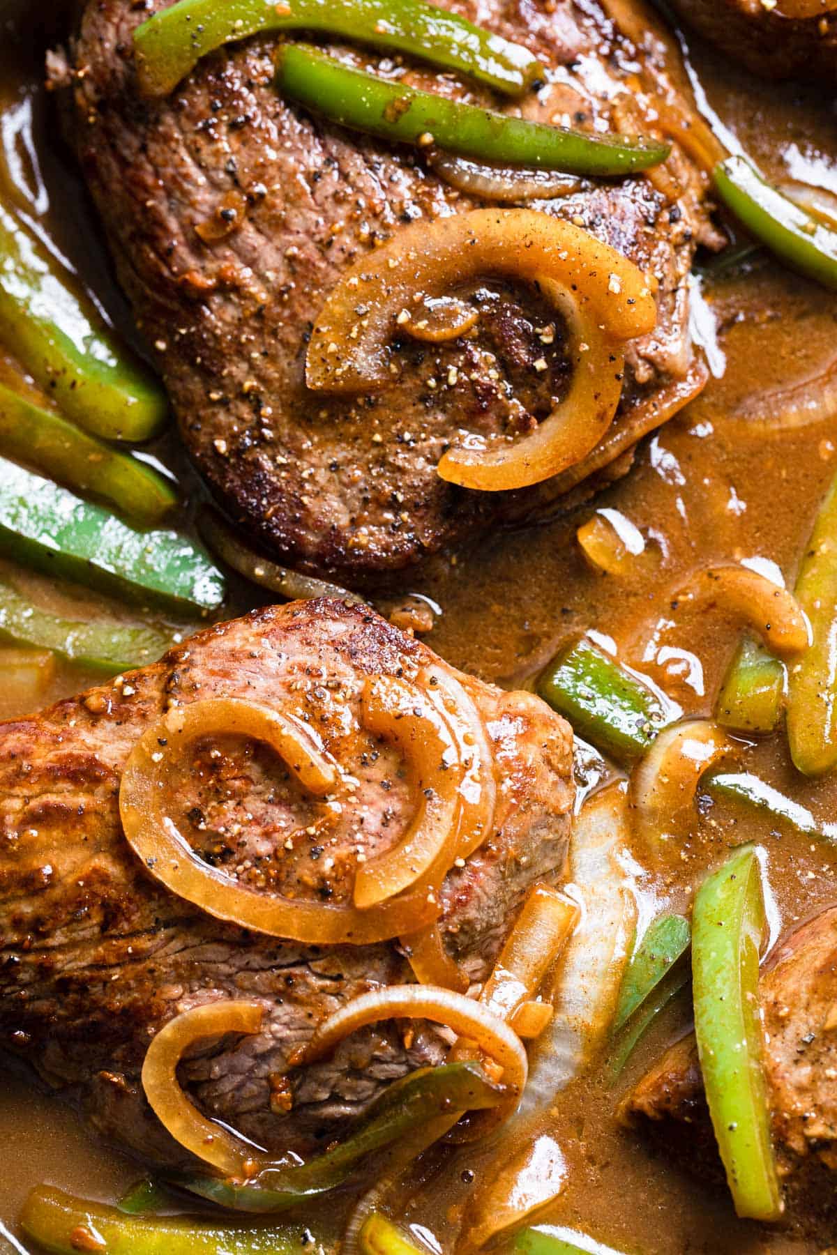 the completed pepper steak and gravy recipe