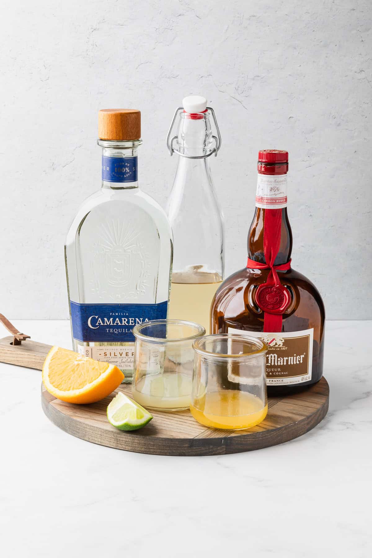 Ingredients to make the cocktail.