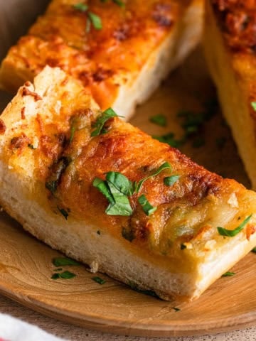 Air fryer garlic bread sliced.